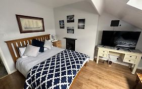 Belfast Duplex Apartment No Parties